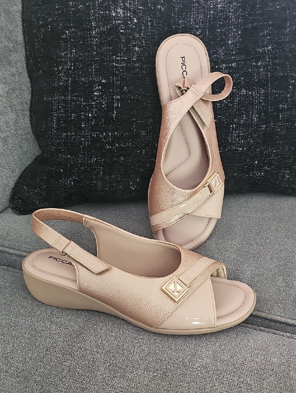 Piccadilly Wedge Sandal Strap Shoe 8 Cushioned Comfort Beige Rose Gold